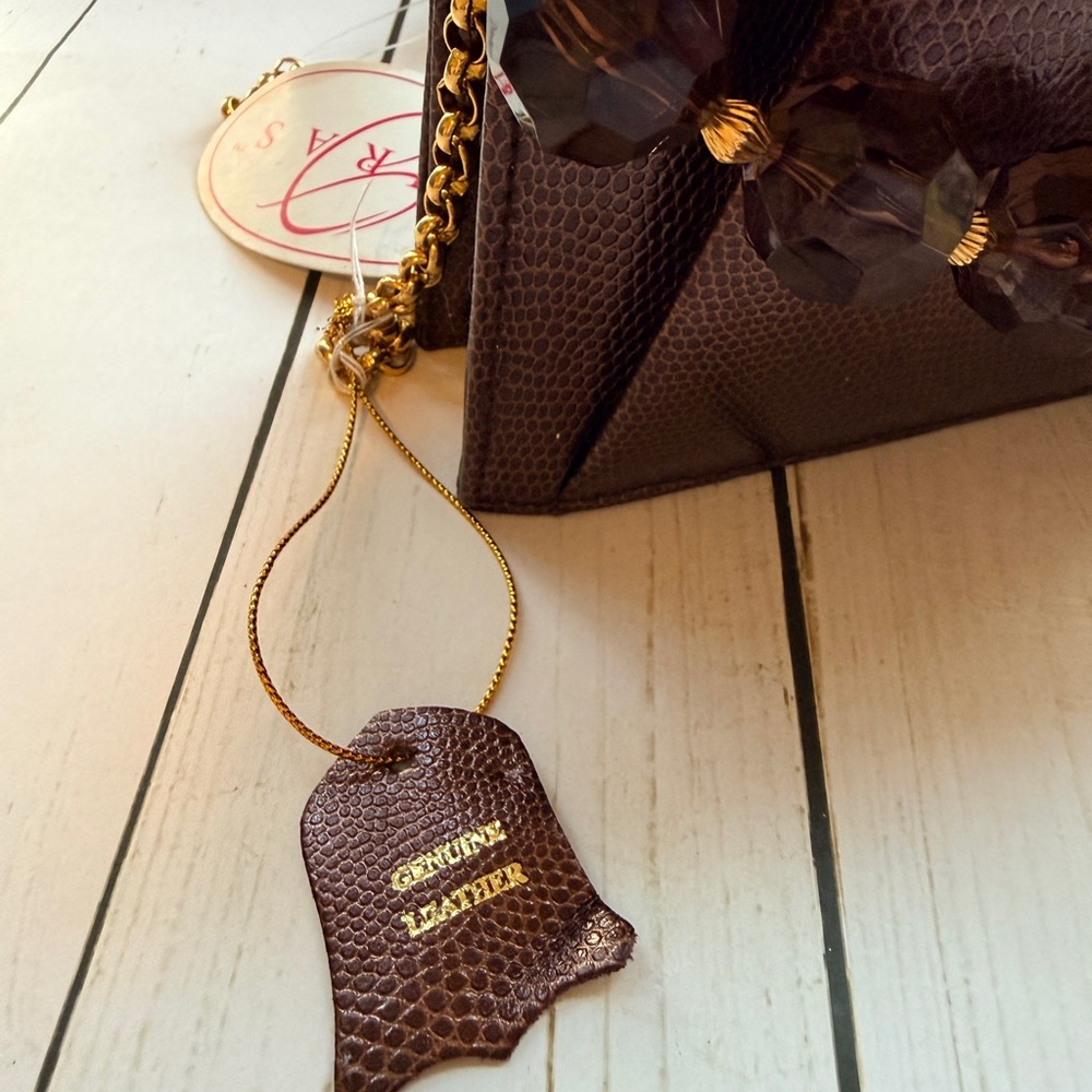 Tiras | Copper Colored Crossbody Bag with Beaded Handle - Picture 9 of 10